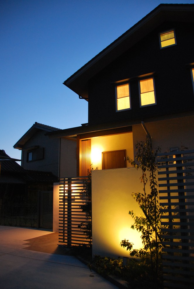 This is an example of an asian exterior in Tokyo Suburbs.