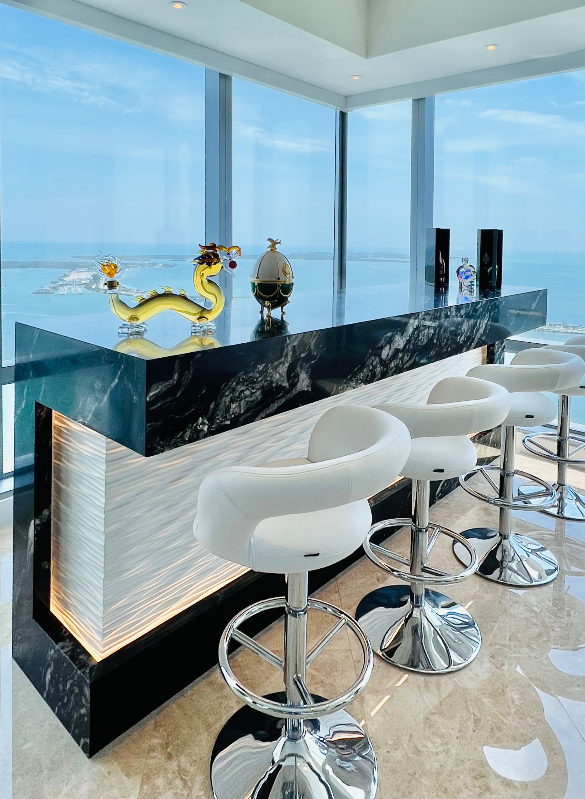 Ultra-modern Bar at Miami Skyscraper with Breathtaking Ocean View