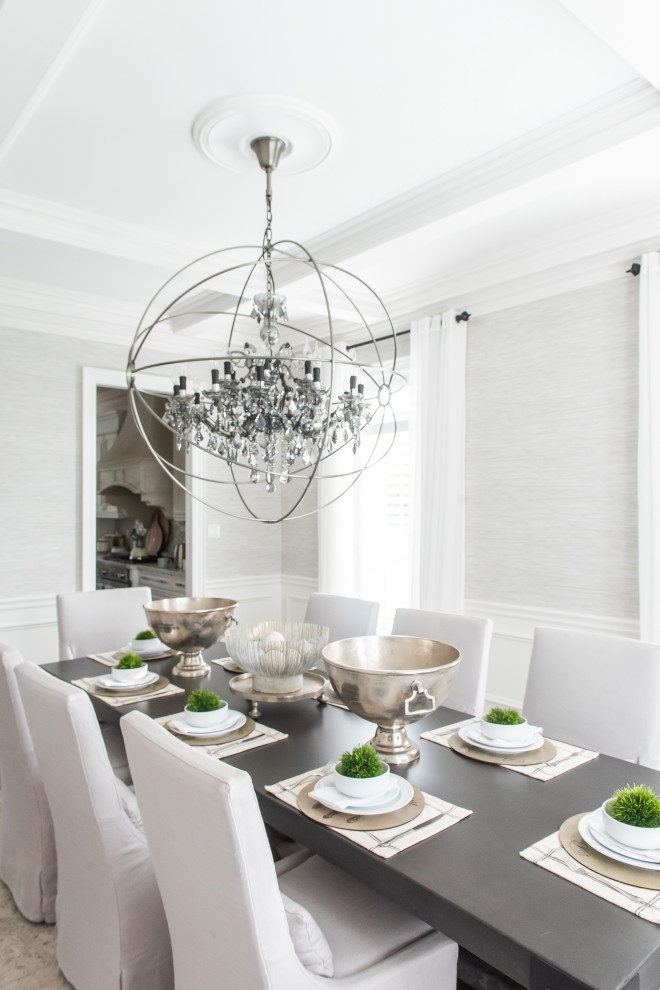 Inspiration for a transitional home design remodel in Toronto