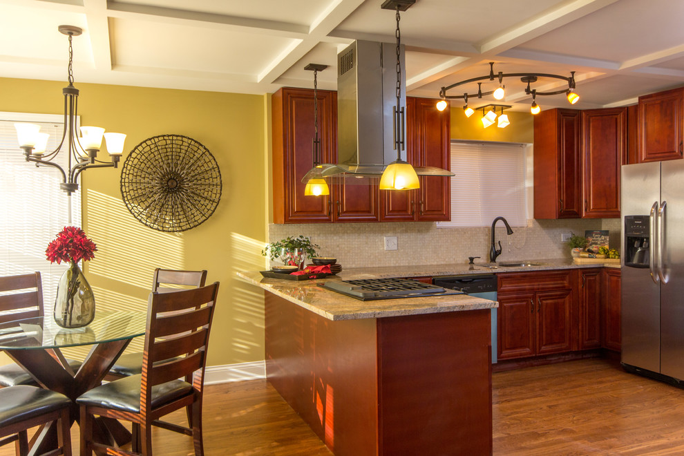 Kitchen - kitchen idea in Chicago