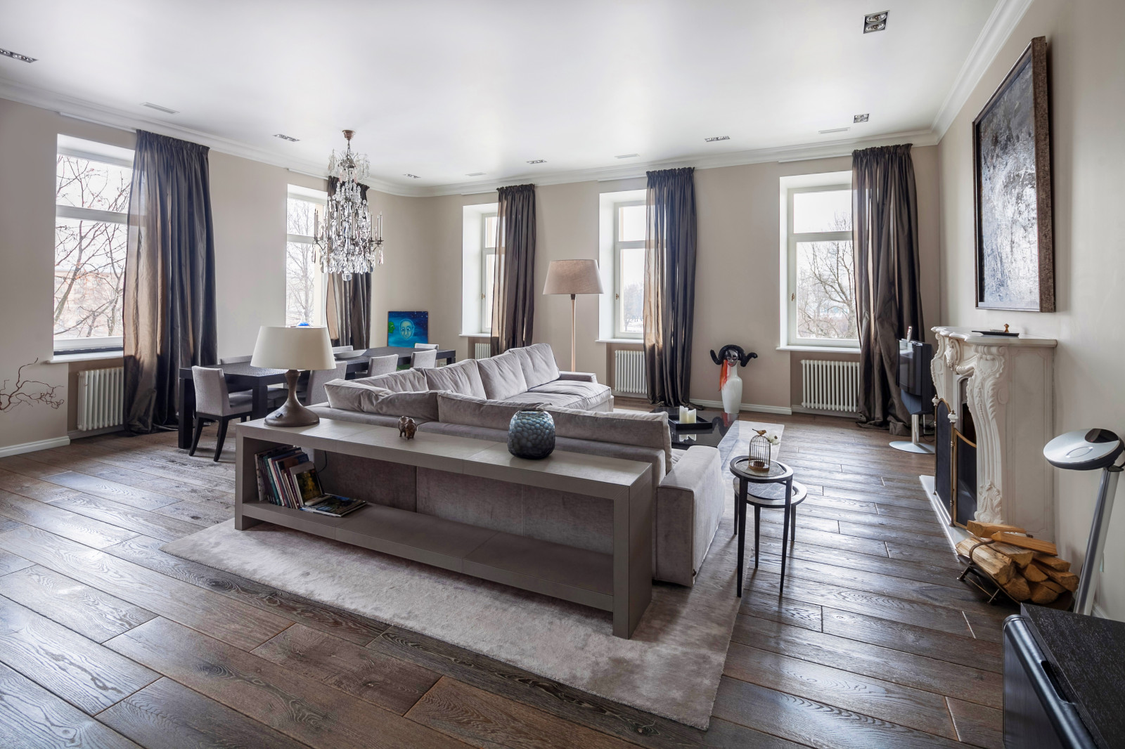 Квартира у Смольного