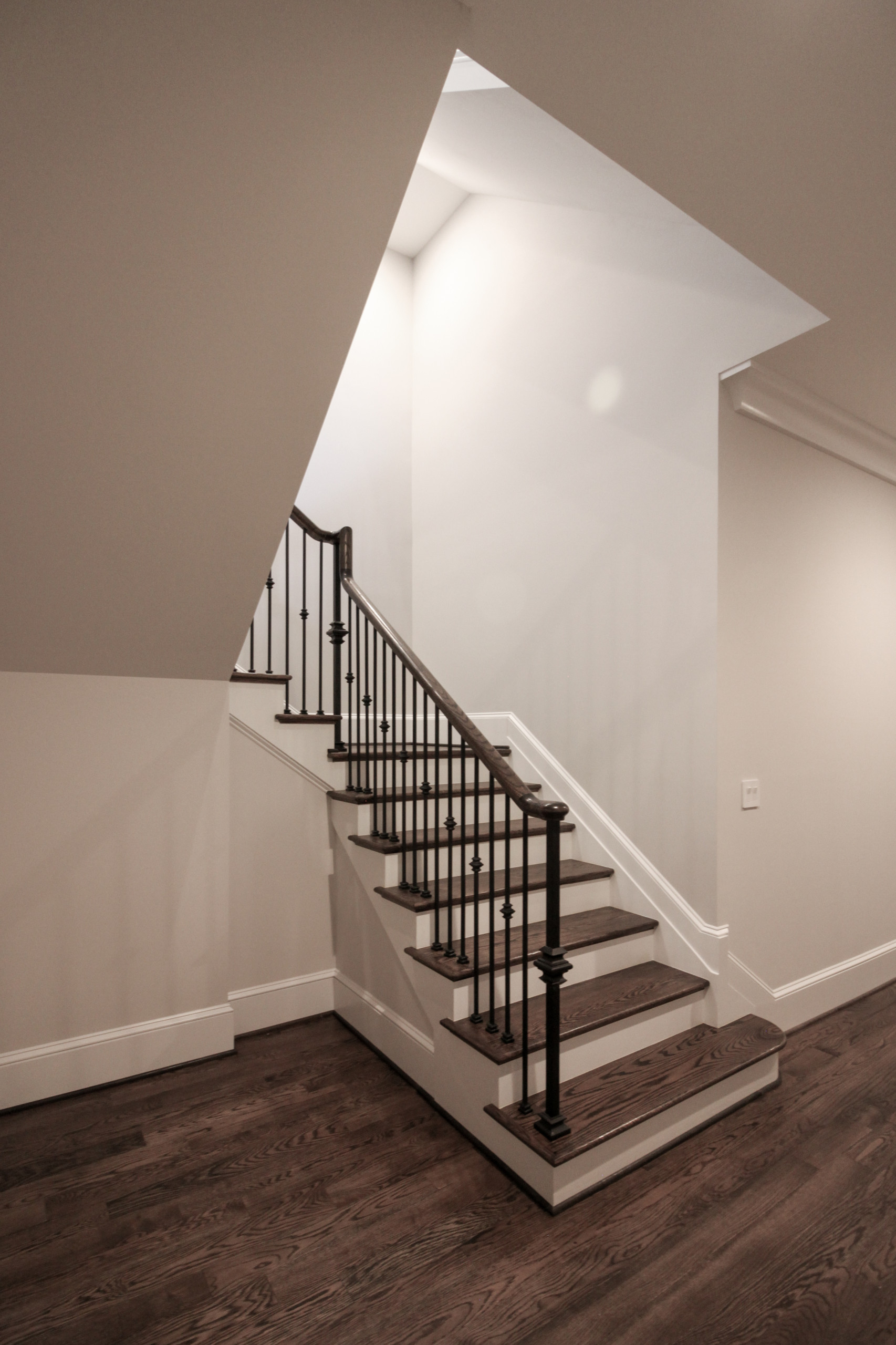 86_ Gorgeous Floating Curved Staircase, McLean VA 22066