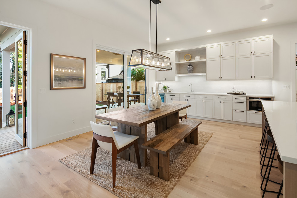 Home design - transitional home design idea in Seattle