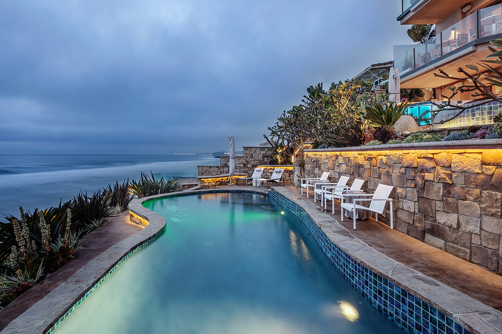 Carlsbad, California, Modern