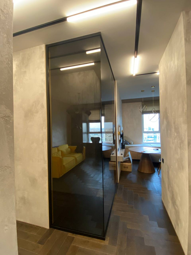 Цельностеклянная перегородка