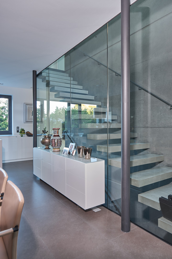 Modernes Esszimmer in Frankfurt am Main