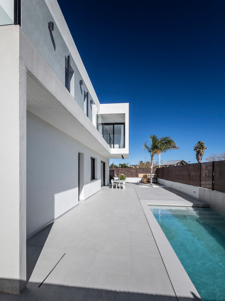Inspiration for a large modern home in Valencia.