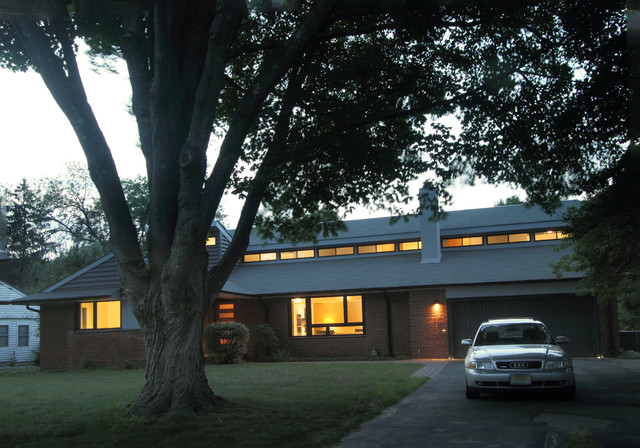 Houzz Tour: Respectful Updates for a Midcentury Atlanta Ranch