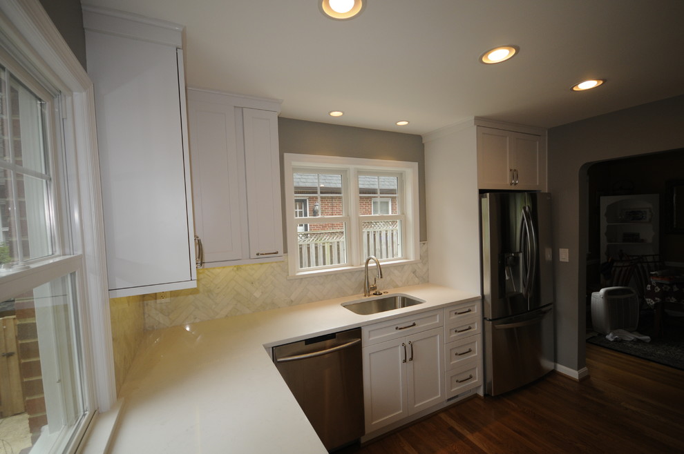 Transitional kitchen photo in DC Metro