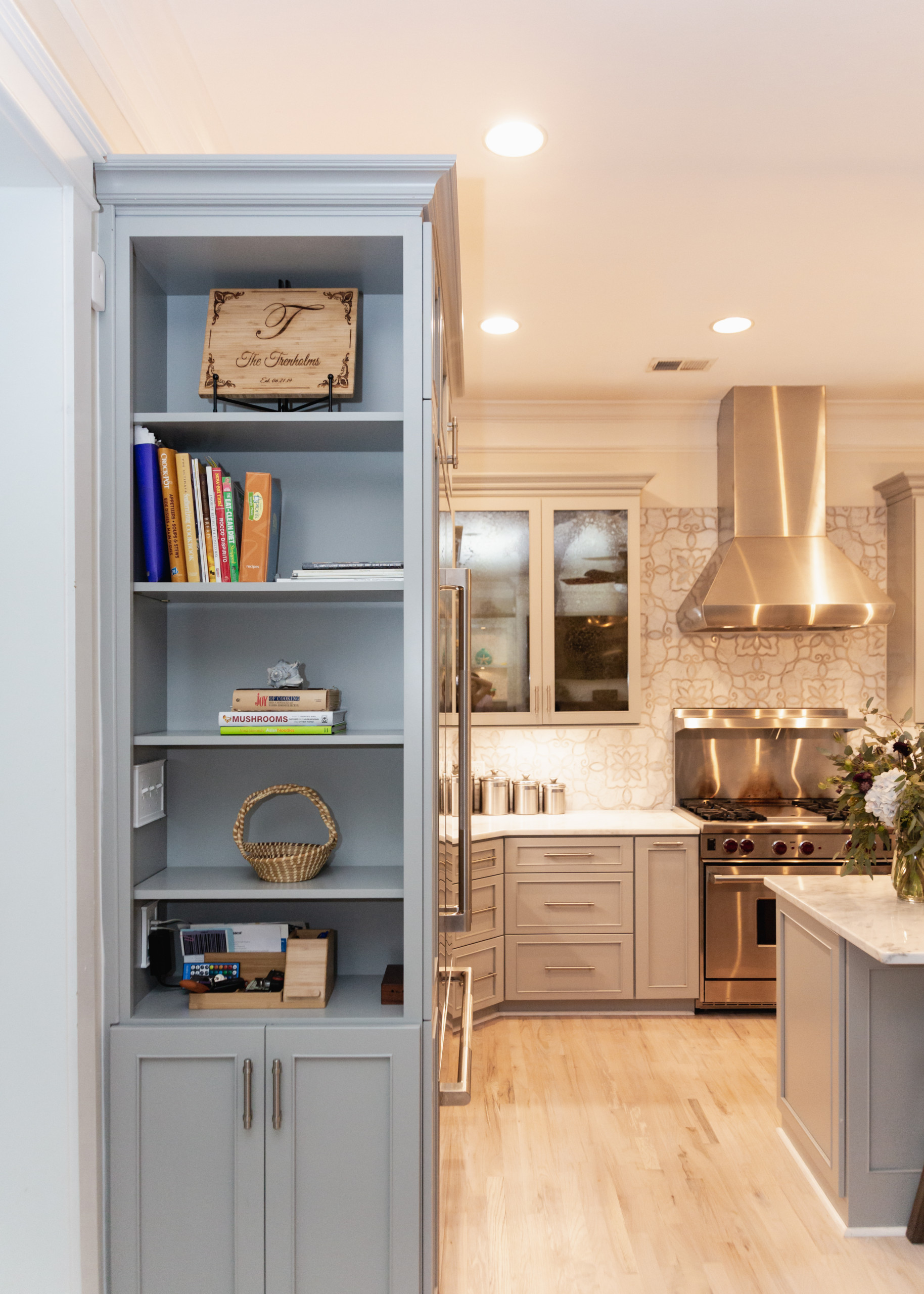 Display space upon entering the kitchen