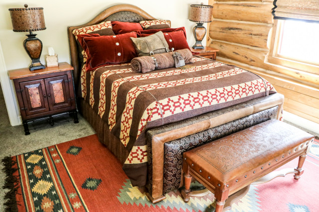 Northpoint Lodge rustic-bedroom