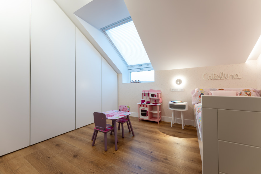 Atico "capricho" con algunos muebles de familia.