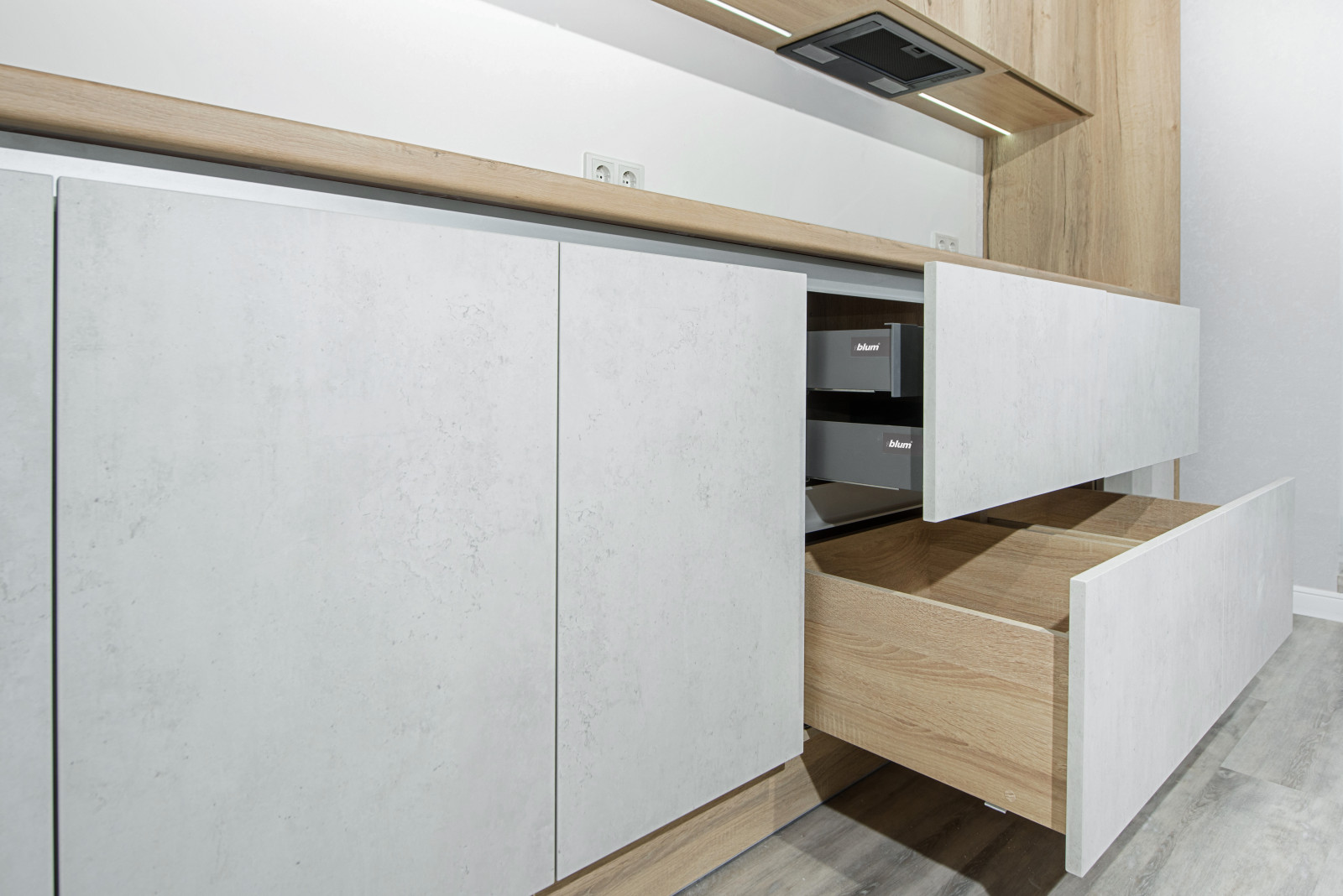 Кухонный гарнитур в стиле минимализм 5