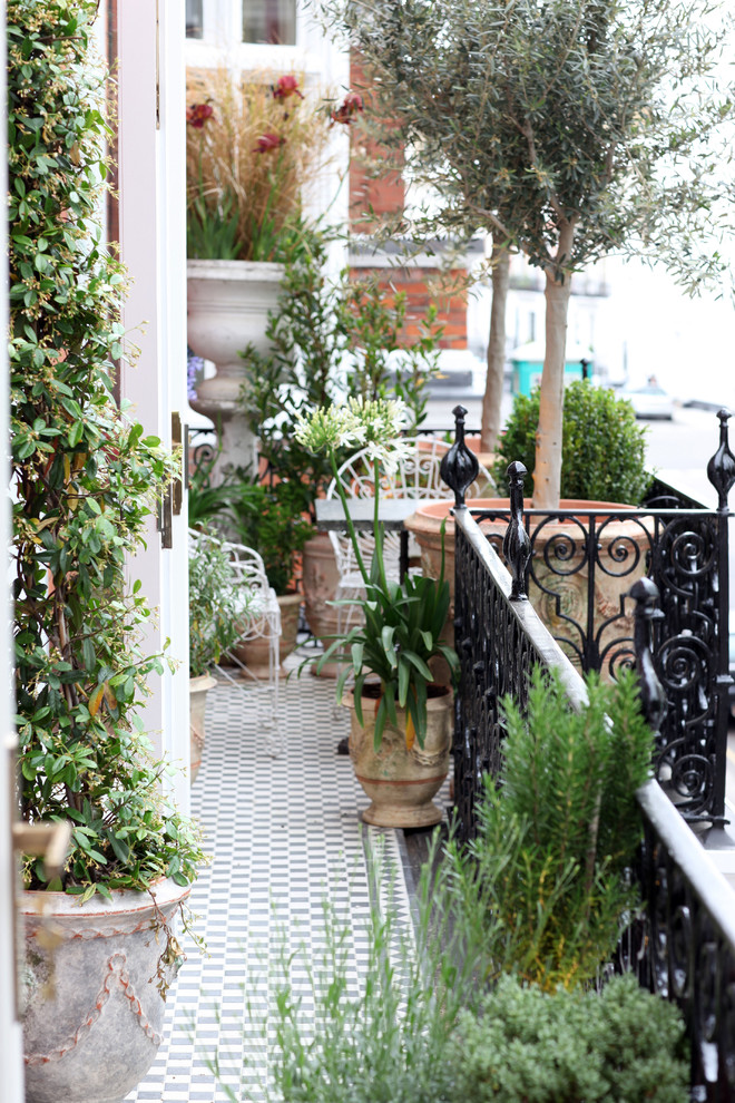 This is an example of a traditional balcony in Devon.