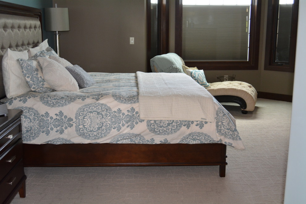 Bedroom - bedroom idea in Wichita