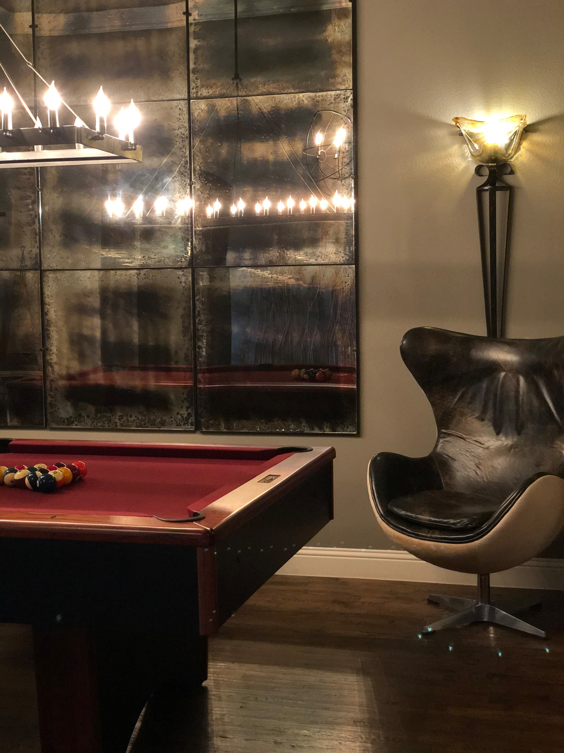 Dining Room | Billiard Room