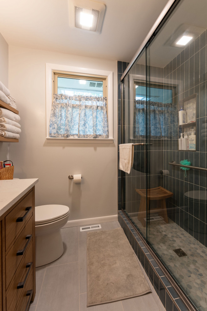 Charming Indian Lake Bathroom