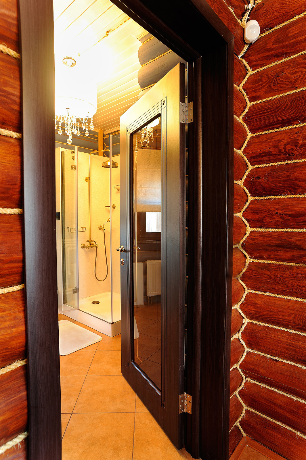 Бревенчатый дом для гостей