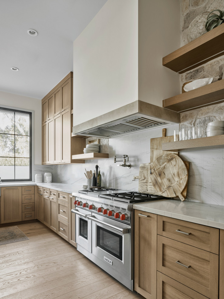 Example of a transitional kitchen design in Phoenix