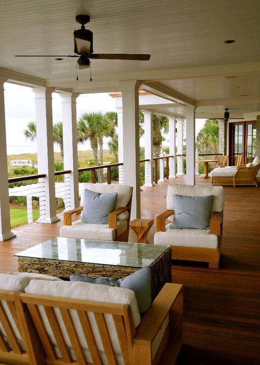 Photo of a beach style verandah in Charleston.