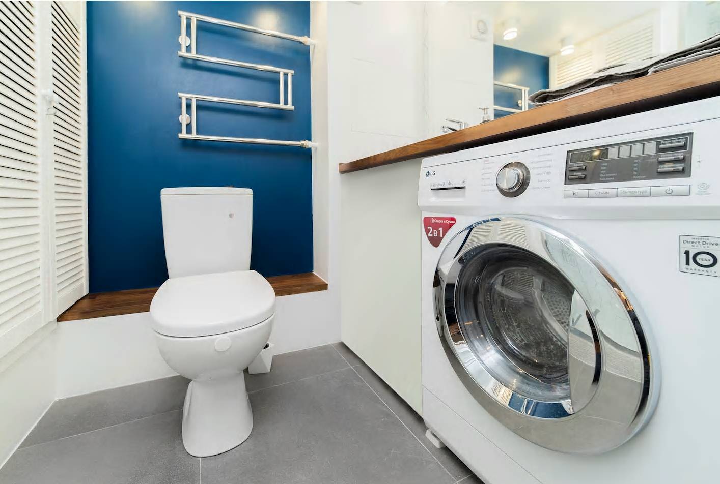 Двухэтажная студия, обшитая деревом