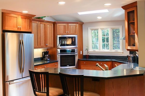 Inspiration for a transitional kitchen remodel in Boston