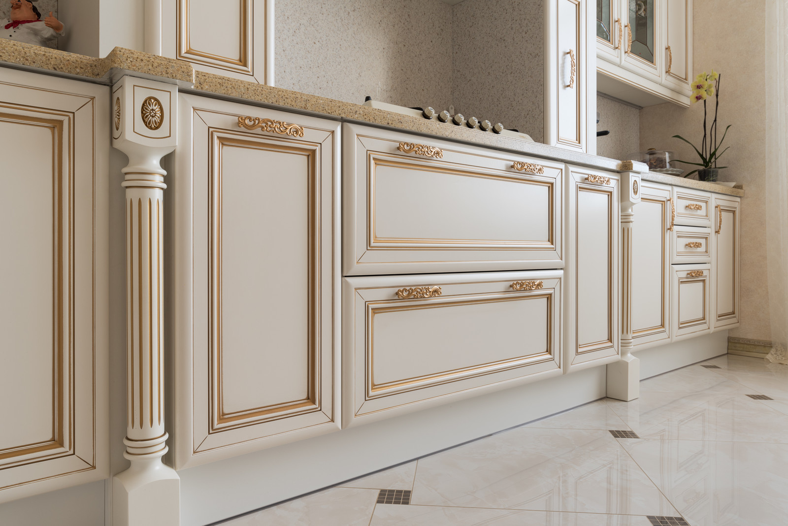 Роскошная кухня с островом