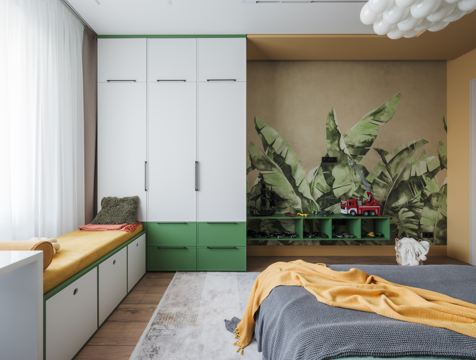 Реализация современной четырехкомнатной квартиры площадью 170 м²