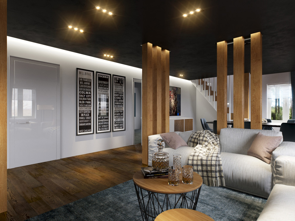 Дом в соснах