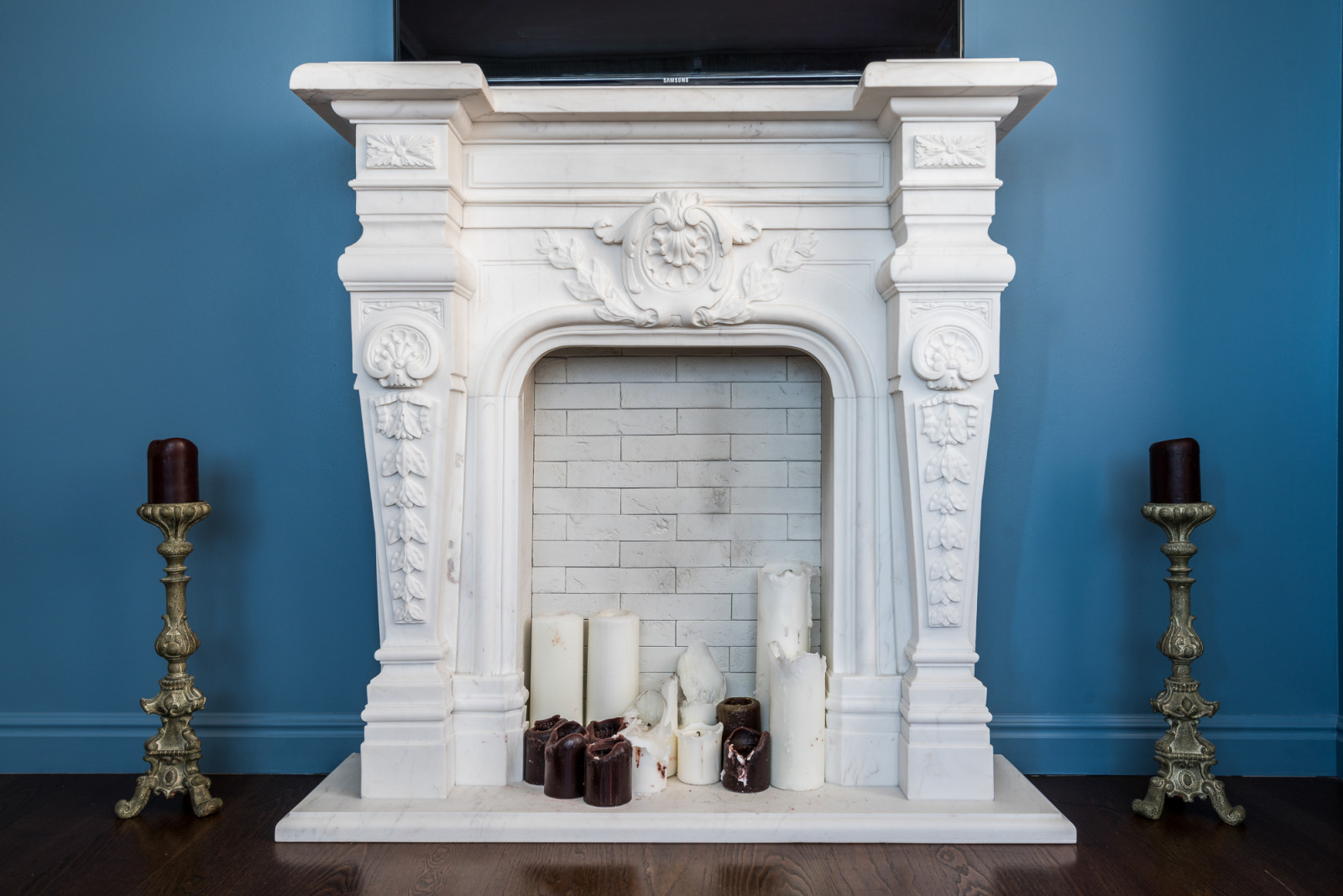 Фальшкамин в новом доме в Санкт-Петербурге