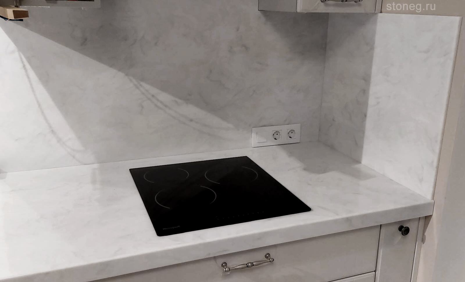 Мраморная серия: Подоконник-столешница из камня Grandex