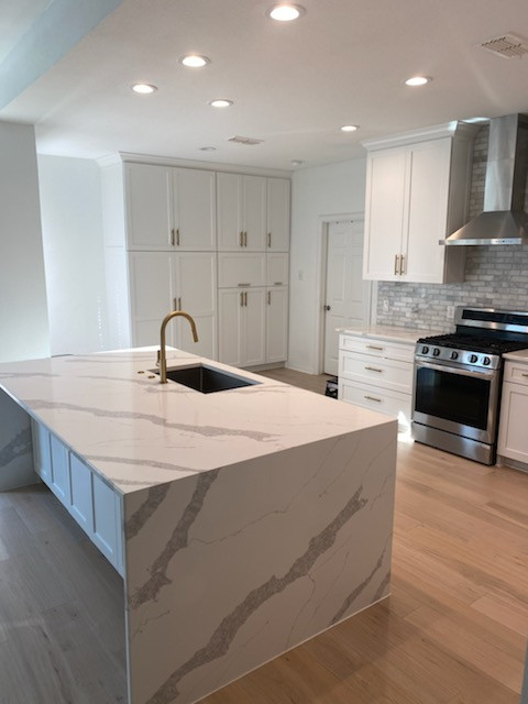 FULLY REMODELED STORAGE CABINETS/MARBLE COUNTER TOPS