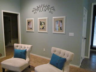 Living room photo wall - Traditional - Living Room