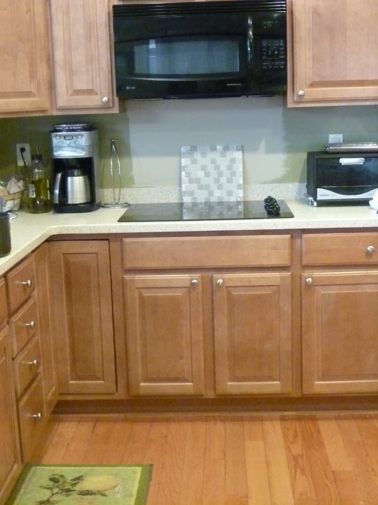 This backsplash with corian countertops??