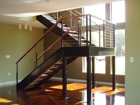 Inspiration for a modern staircase in Richmond.