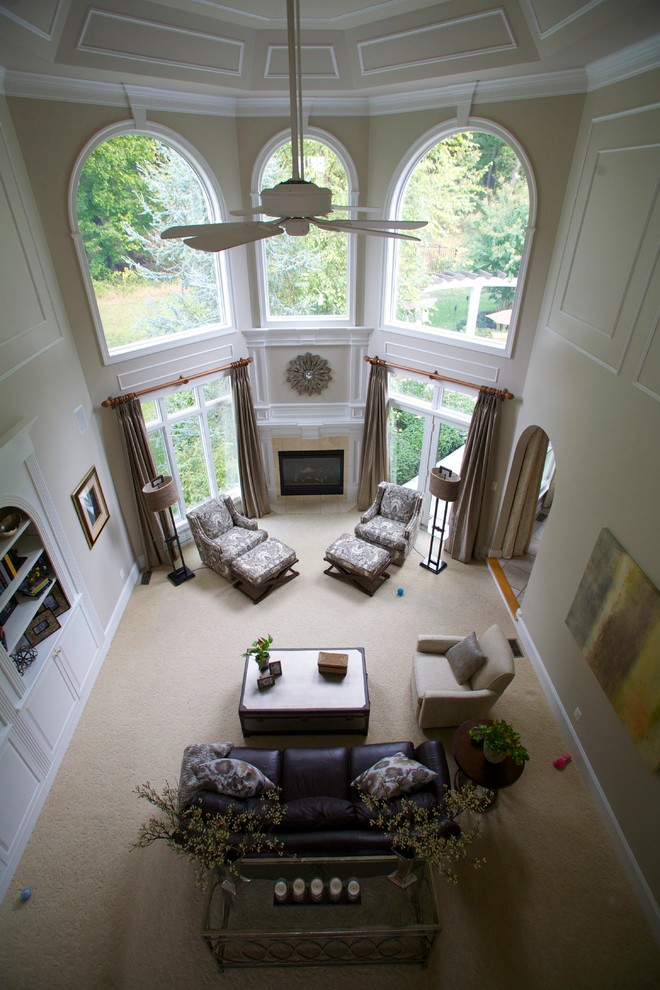 Photo of a transitional family room in Baltimore.