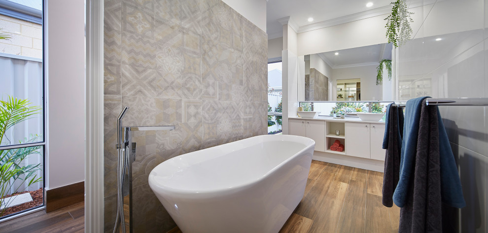 This is an example of a mediterranean bathroom in Perth.