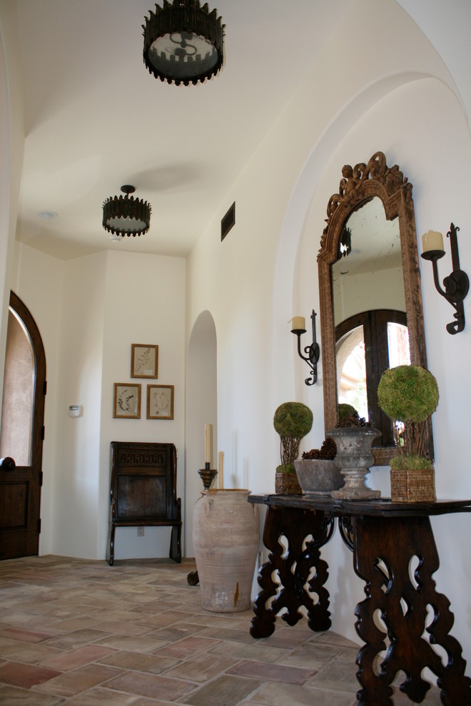 This is an example of a traditional entryway in San Diego.
