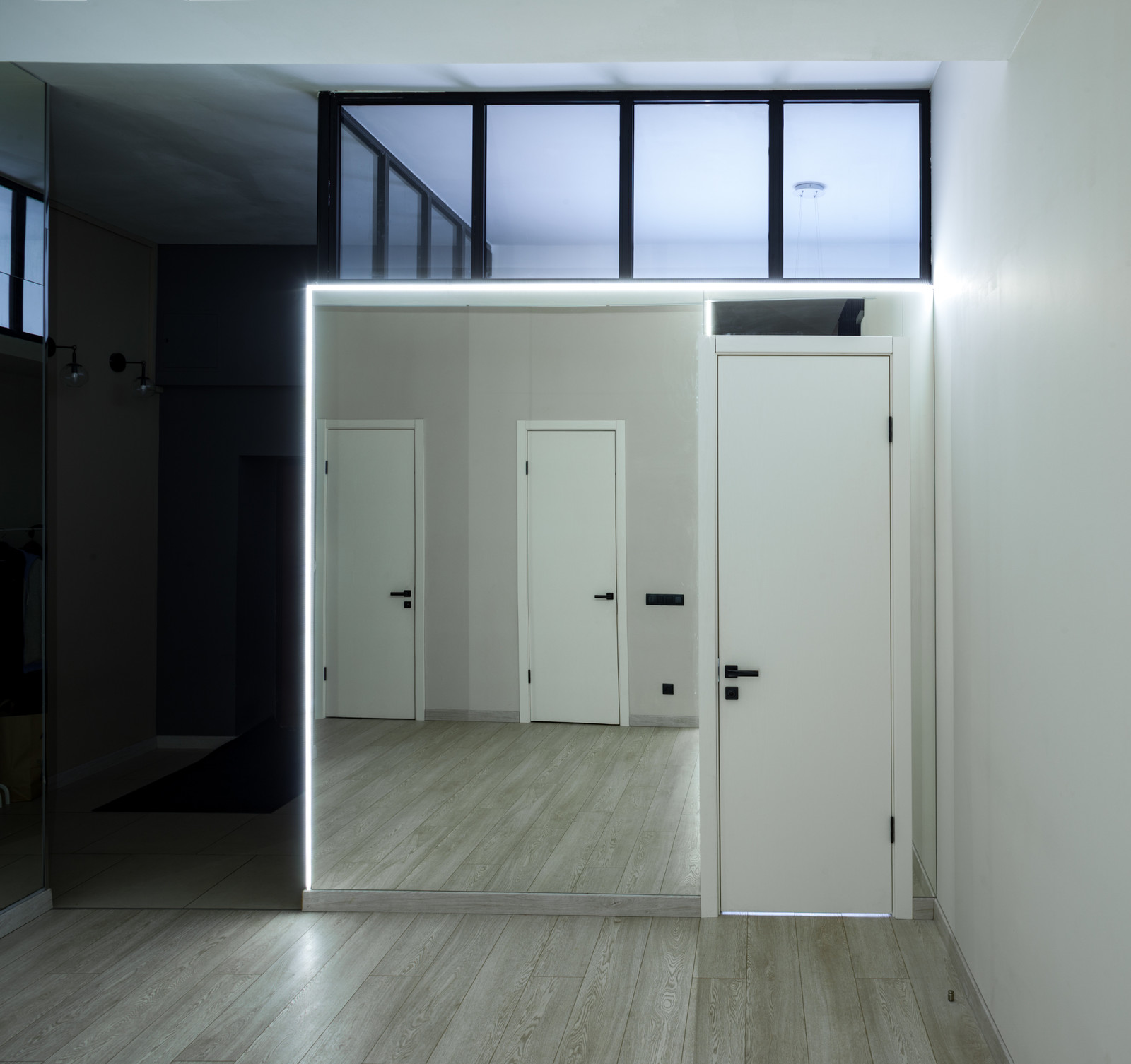 Дом с четырьмя лестницами