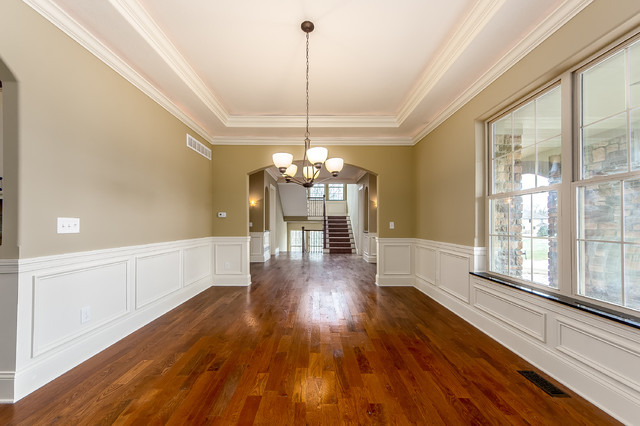 Home design - transitional home design idea in Columbus