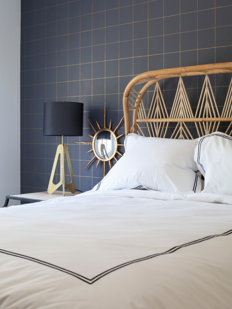 Home design - transitional home design idea in Charlotte