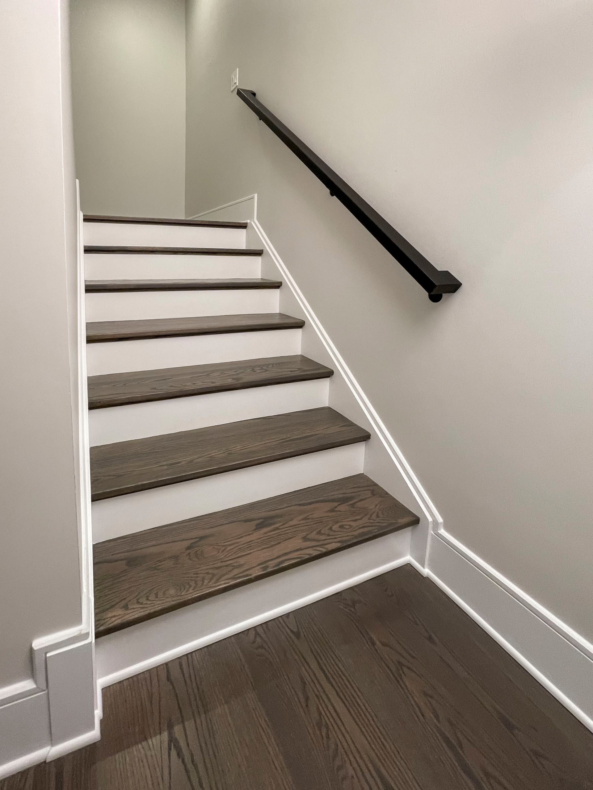 114_Striking Floating-Curved Staircase, Leesburg VA 20175