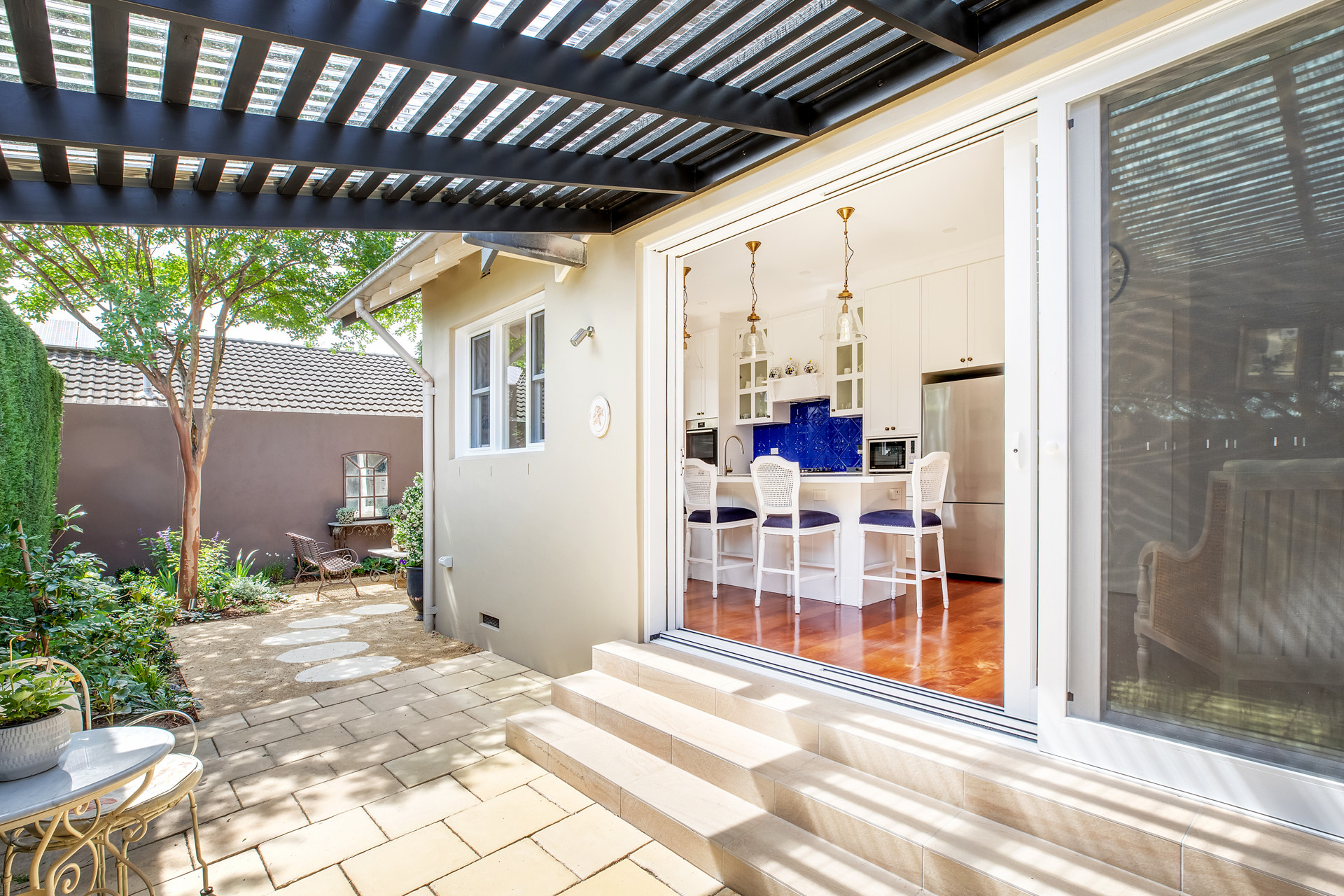 Modern Revamp, Epping