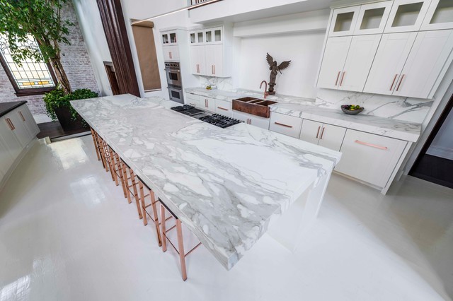 White Marble Calacatta Bettogli Kitchen - Modern - Dallas