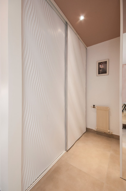 Appartement C contemporary-foervaring-och-garderob