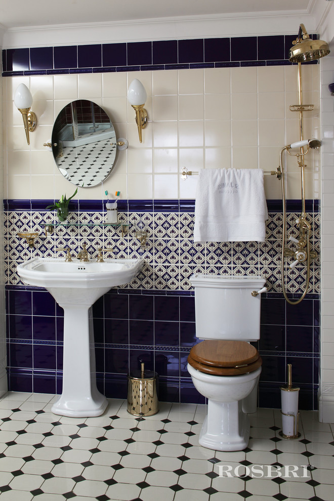 Rosbri "English House" Main Showroom