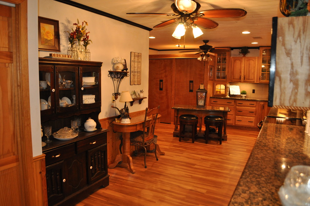 Mountain style kitchen photo in Austin