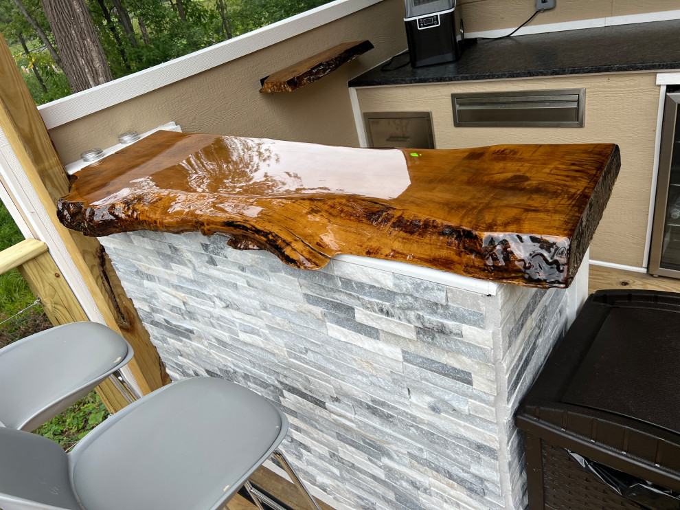 Strobe Island Outdoor Deck with Bar and Kitchen