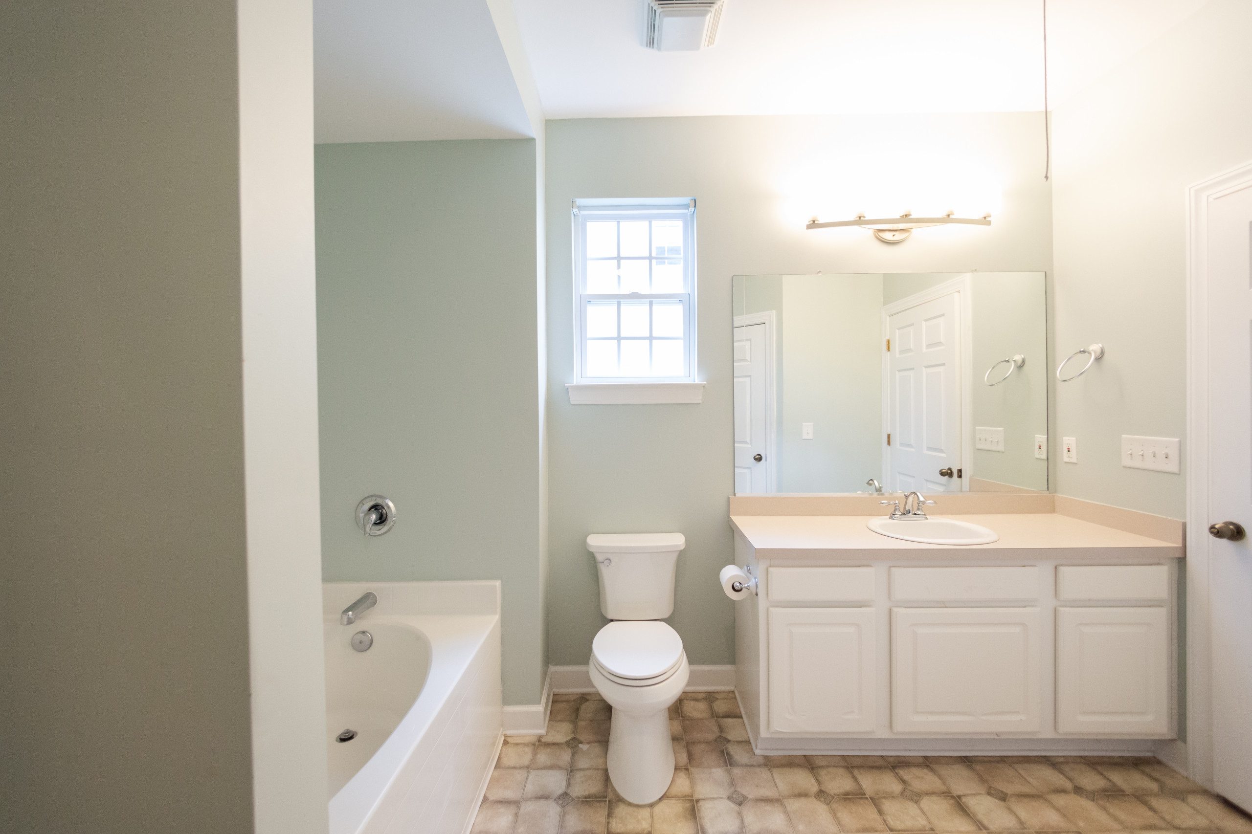 Dreamy Coastal Spa Bath