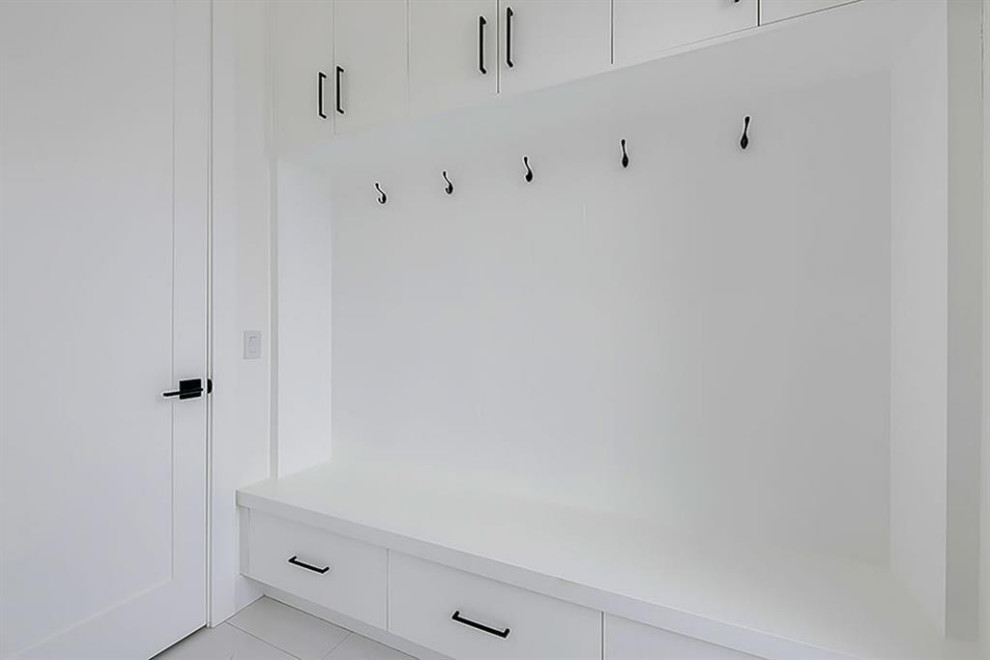 Home design - transitional home design idea in Calgary